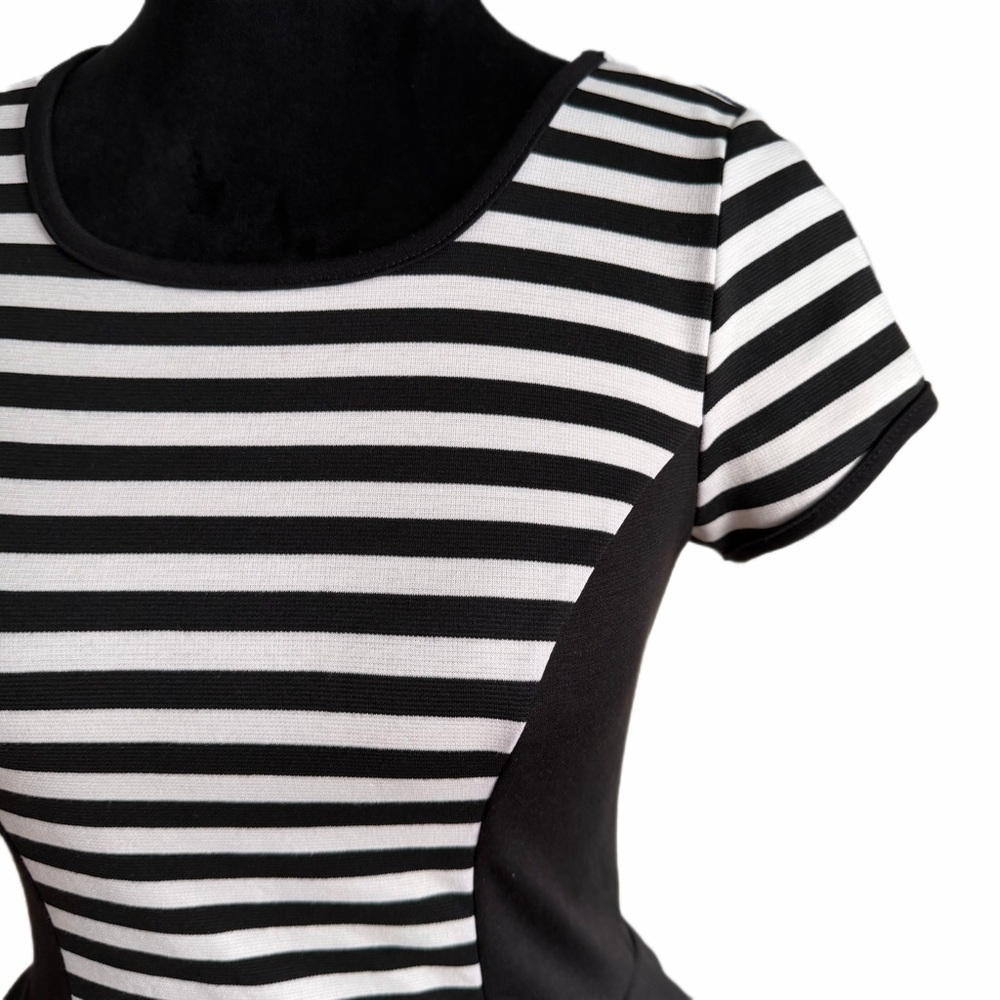 BCX- Black and White Striped Peplum Top (sz s) NWOT - Picture 3 of 10